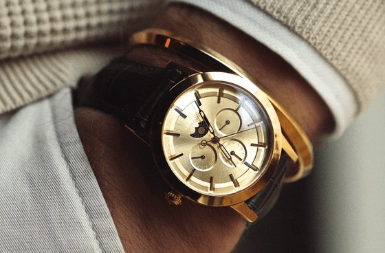 Why was Filippo Loreti the most funded timepiece project on Kickstarter?