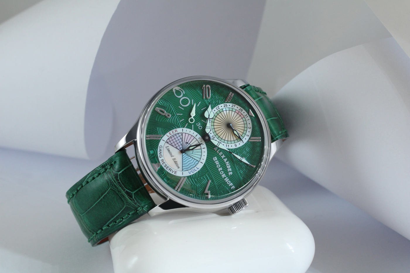 Alexander Shorokhoff Emotio Due returns in emerald green limited edition