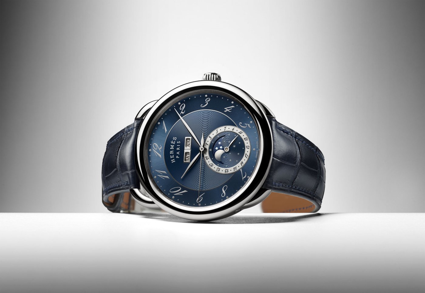 Hermès introduces the Arceau Grande Lune