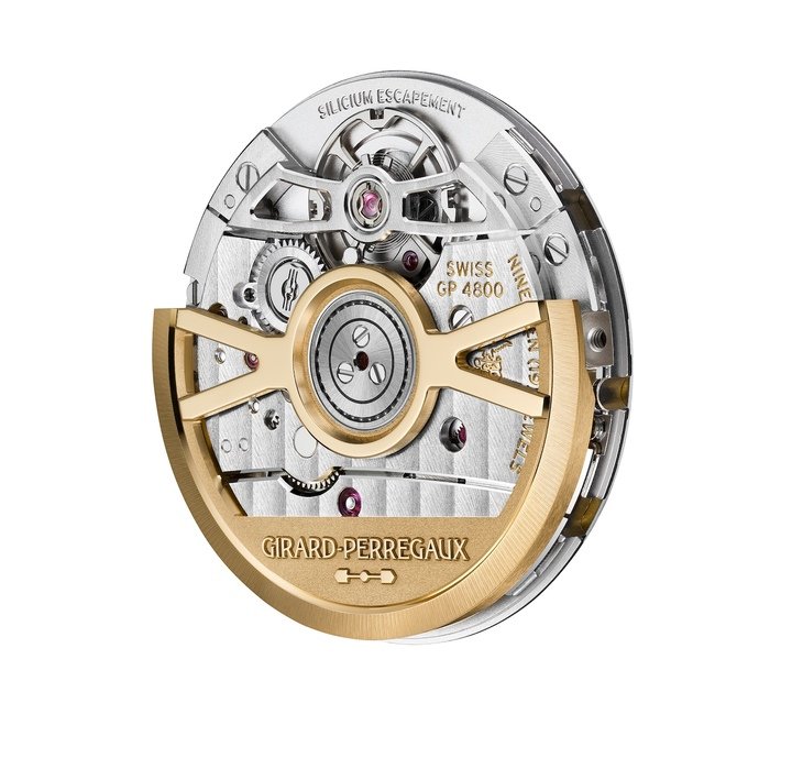 Calibre GP4800 powering the Laureato FIFTY is a compact movement measuring 25.60 mm (11 ½''') in diameter and 4.28 mm thick. It is notably equipped with a silicon escapement, a variable-inertia balance and a stop-second function.