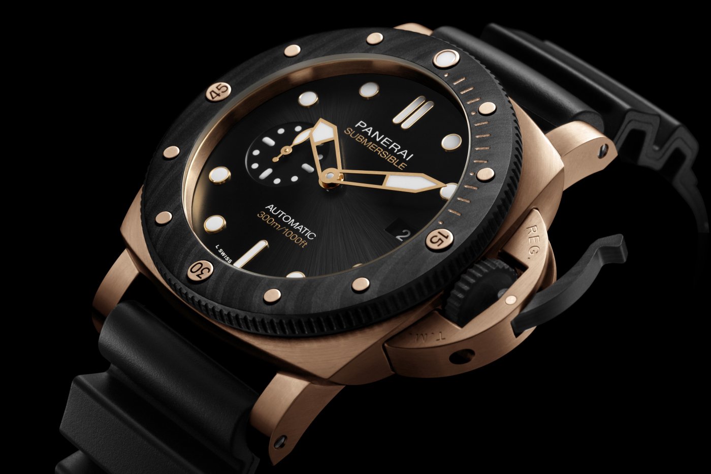 Panerai launches the Submersible Goldtech™ OroCarbo 44mm 