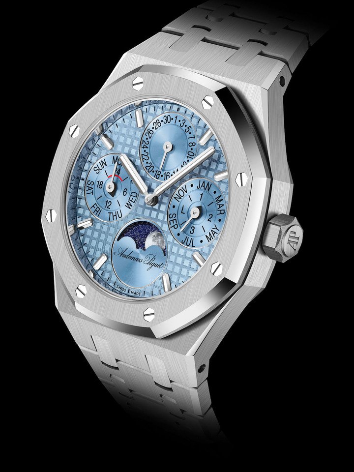 Audemars Piguet unveils first-ever 38 mm Perpetual Calendar