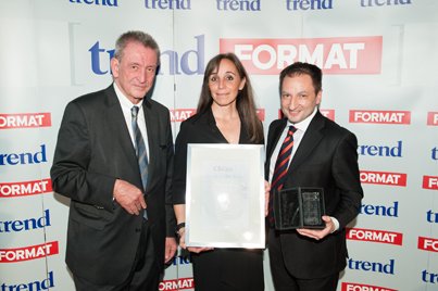 Claudia Stich, Communications Manager and Renato Bonina, Managing Director Europe of Carl F. Bucherer with the Chrono Award 2013