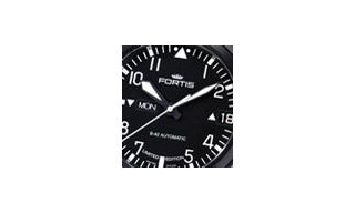 The Fortis B-42 Flieger Collection is extended with two new models