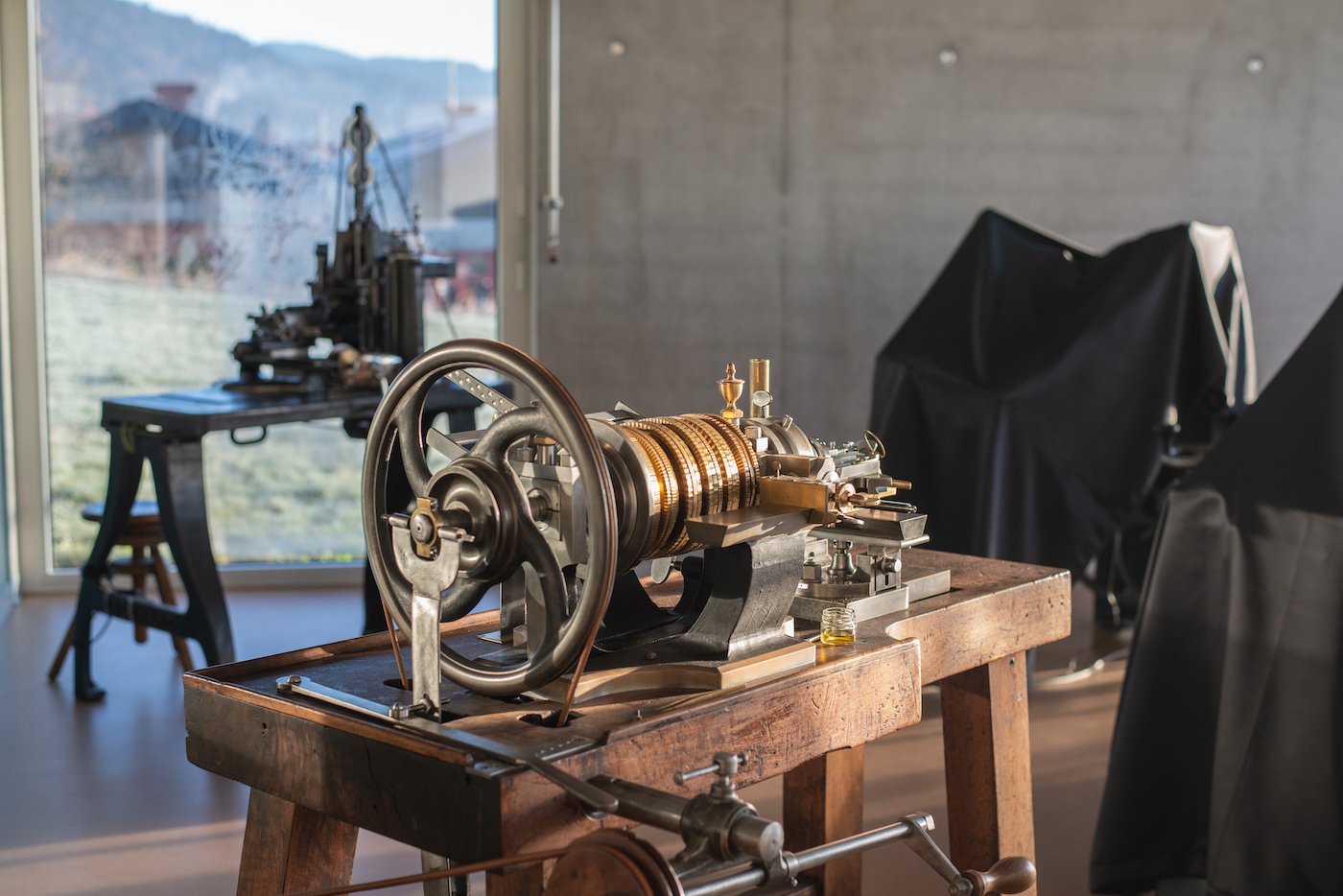 Behind the scenes of a decorative art: Guilloché
