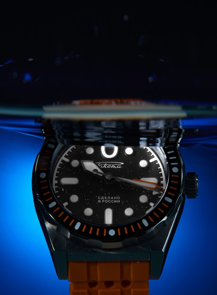 Raketa Amphibia: a watch for deep submersion