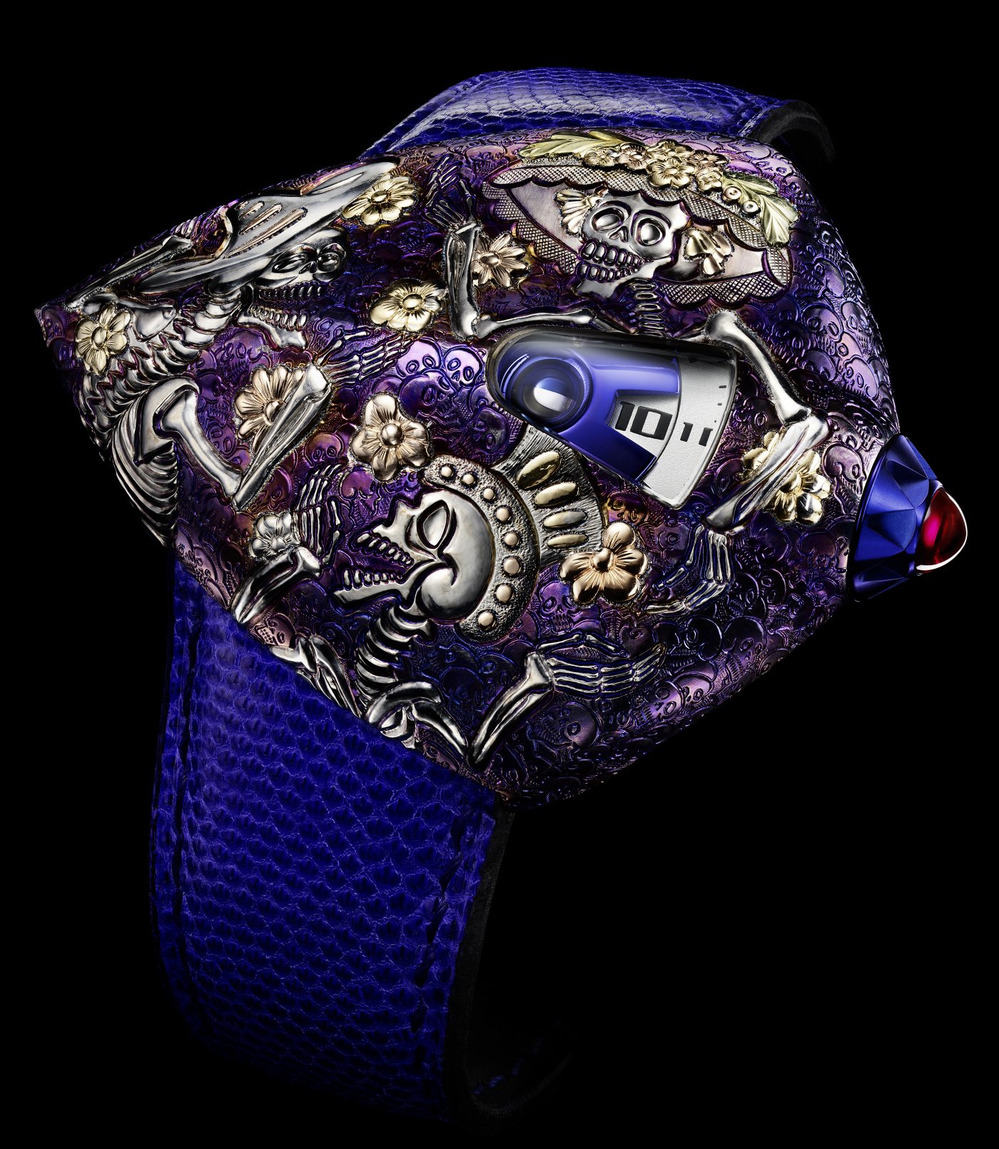 De Bethune presents the DW5 “Cempasúchil”