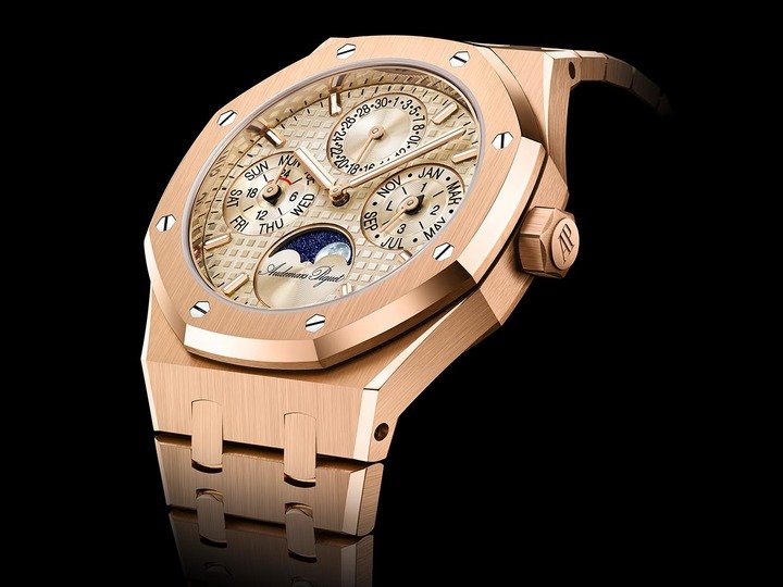 Audemars Piguet unveils first-ever 38 mm Perpetual Calendar
